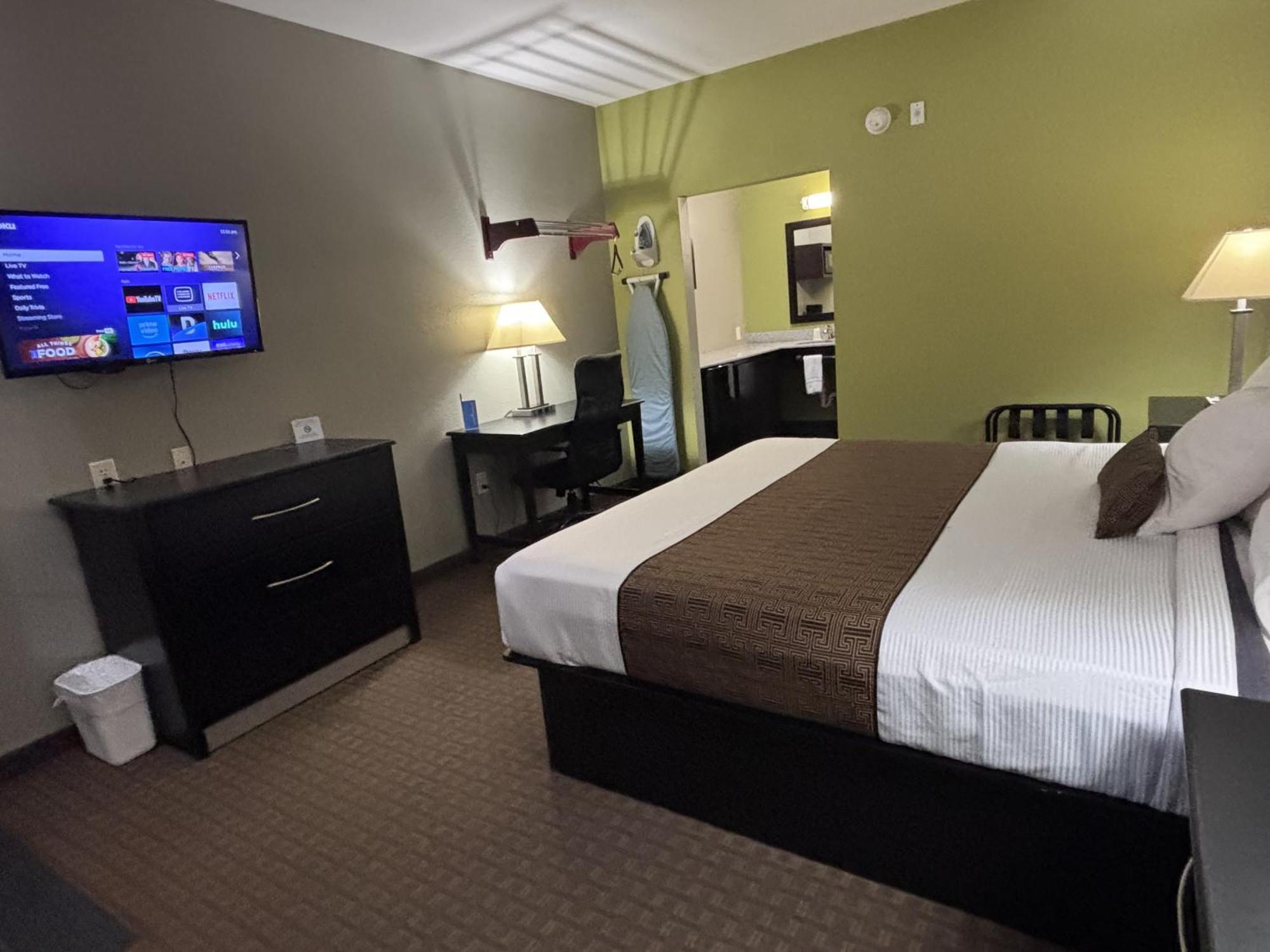 Rodeway Inn Dilley Bagian luar foto