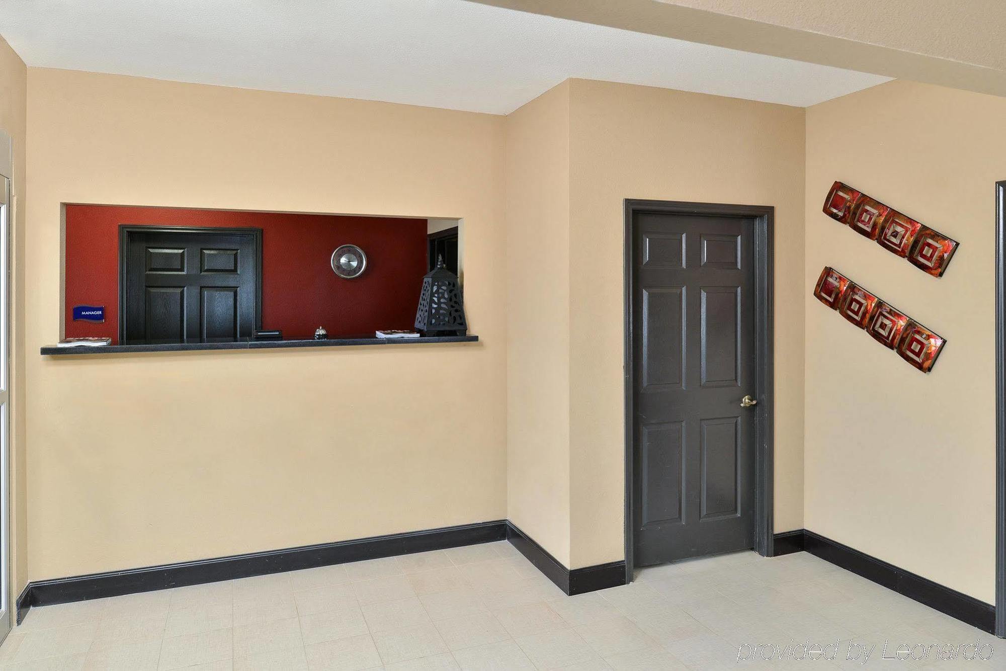 Rodeway Inn Dilley Bagian luar foto